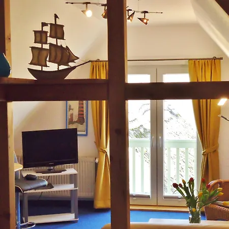 Uns Wiek-hus מידלהאגן