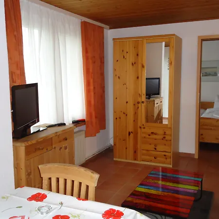 Uns Wiek-hus דירה *