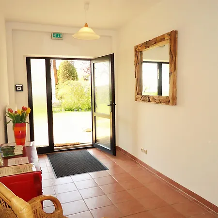 Uns Wiek-hus מידלהאגן