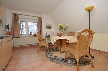 Uns Wiek-hus Apartment Middelhagen