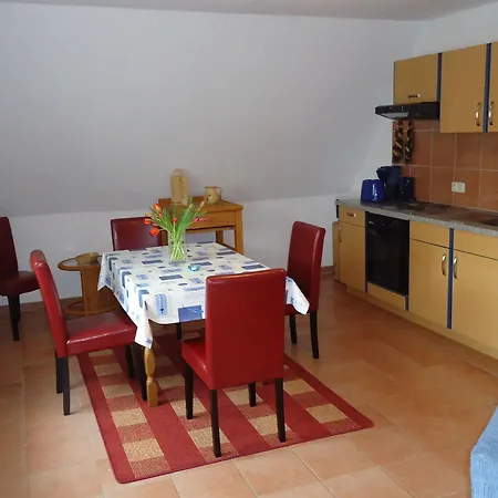 Uns Wiek-hus Apartment Middelhagen