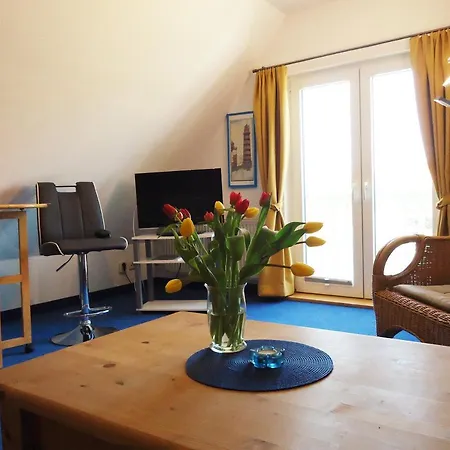 Apartment Uns Wiek-hus Middelhagen